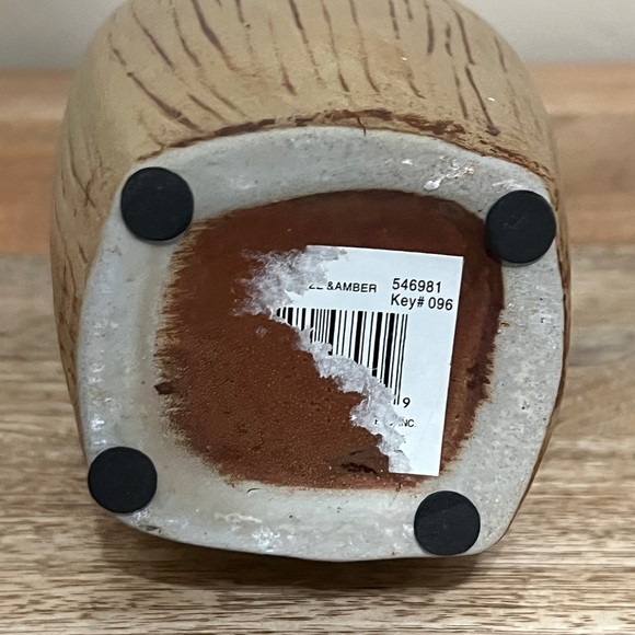 Ceramic Santa Vase 13” in beige and brown - Picture 8 of 9